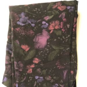 Lululemon gently used 28” pant